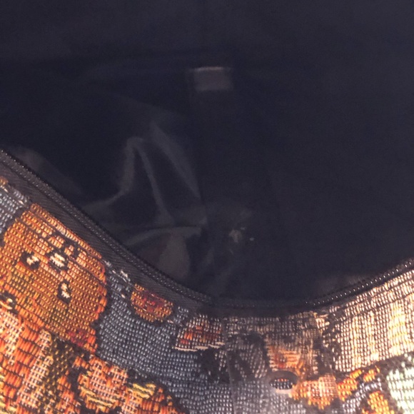 Vintage Mirano Bear Large Tapestry Tote with Vintage phone case 14 x 12” - Picture 3 of 13